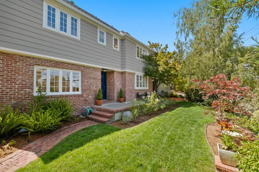 2835 Hillside Drive, Burlingame, CA 94010 - #2