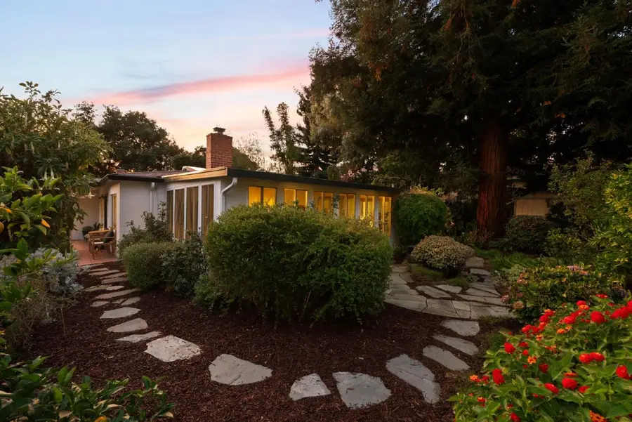 190 E Middlefield Road, Mountain View, CA 94043 - #2