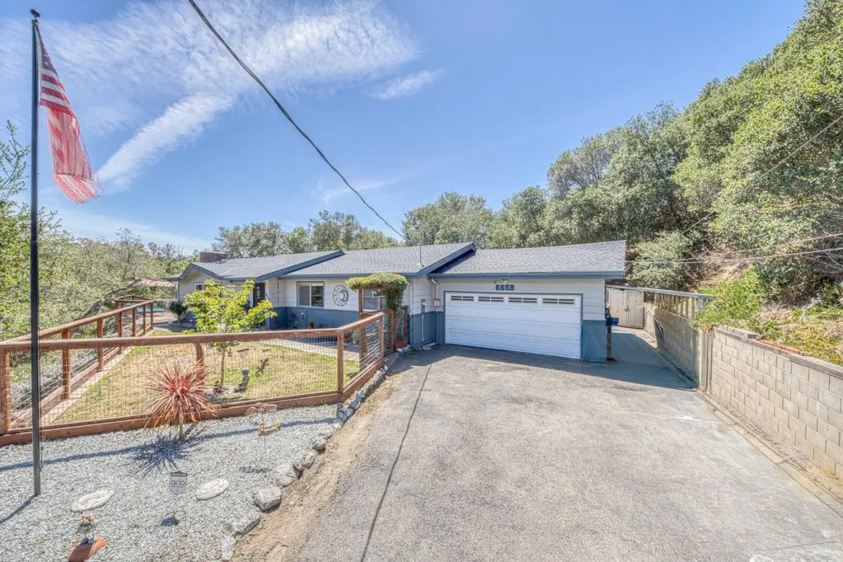 665 Paradise Road #B, Salinas, CA 93907 - #1