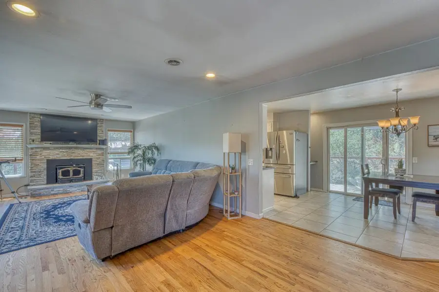 665 Paradise Road #B, Salinas, CA 93907 - #3