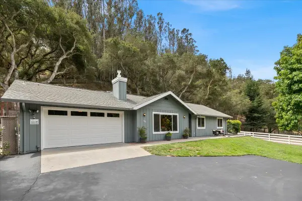 800 Lewis Road, Royal Oaks, CA 95076