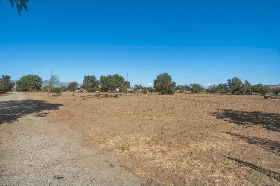 315 Riverside Road, Hollister, CA 95023 - #3