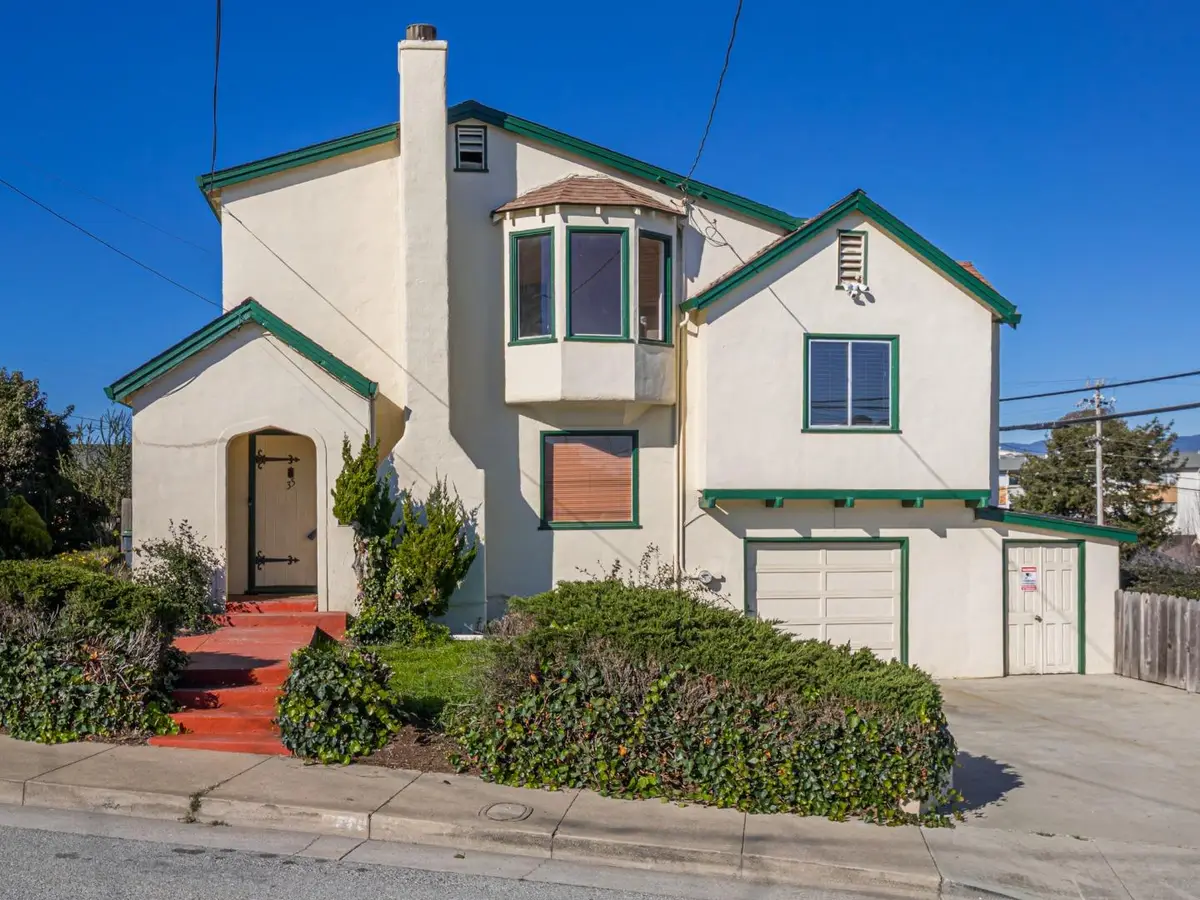 35 Sycamore Street, Watsonville, CA 95076 - #1