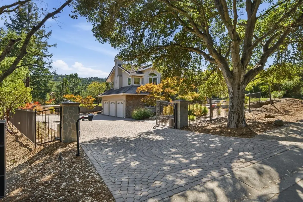 27960 Roble Blanco Court, Los Altos Hills, CA 94022 - #1