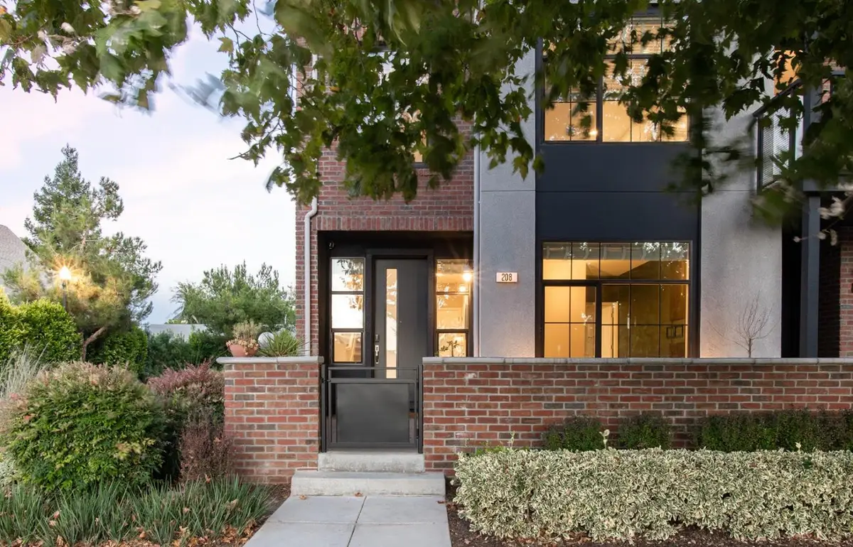 208 Railway Avenue, Campbell, CA 95008 - #1
