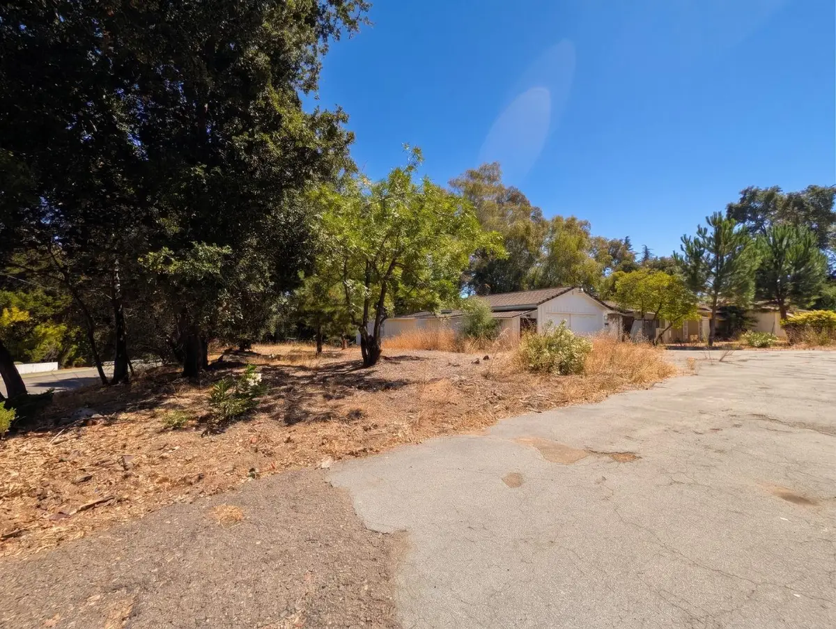 20032 Herriman Avenue, Saratoga, CA 95070 - #1