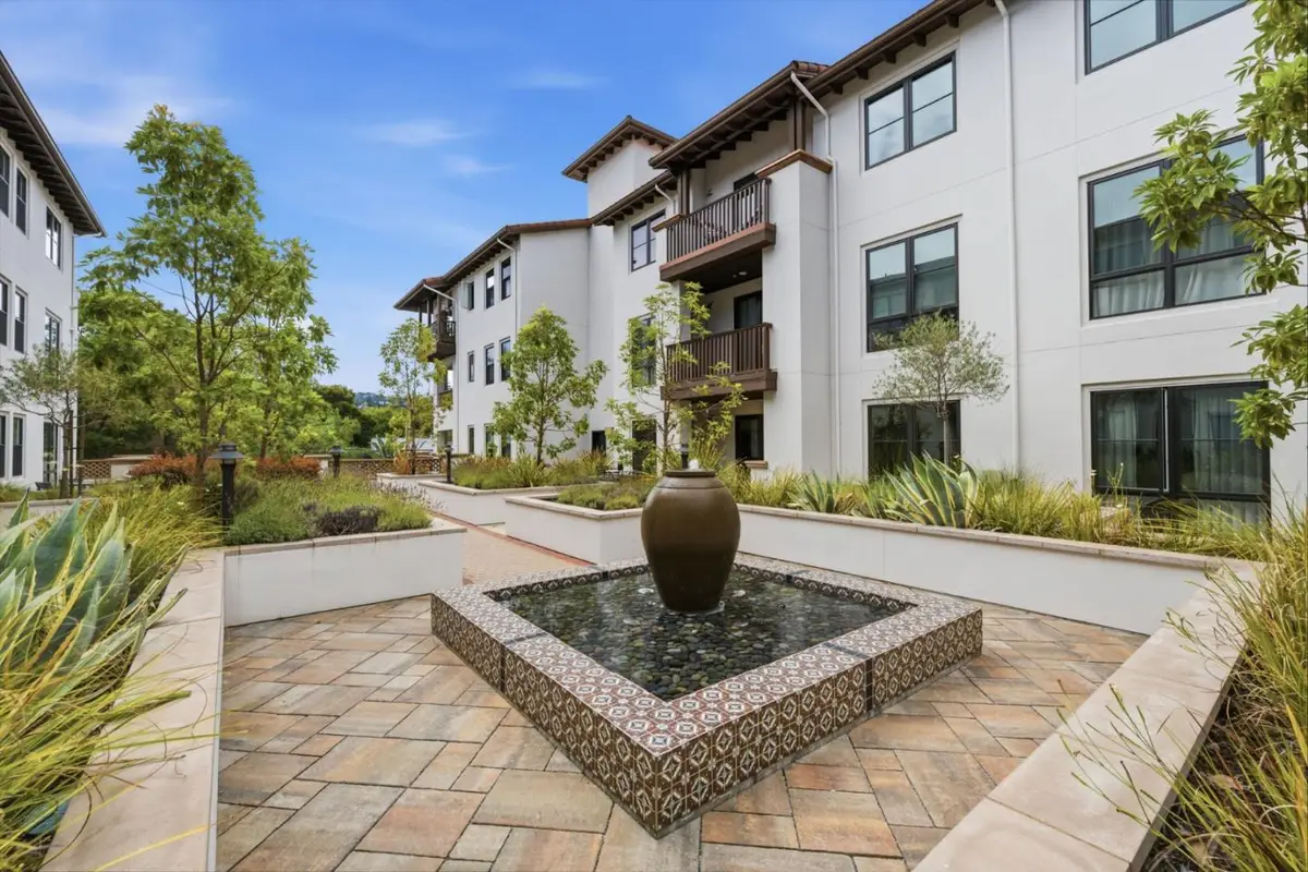 657 Walnut Street #303, San Carlos, CA 94070 - #1