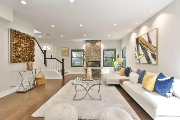 919 La Mesa Terrace #E, Sunnyvale, CA 94086