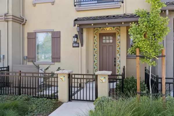 1373 W Middlefield Road, Mountain View, CA 94043