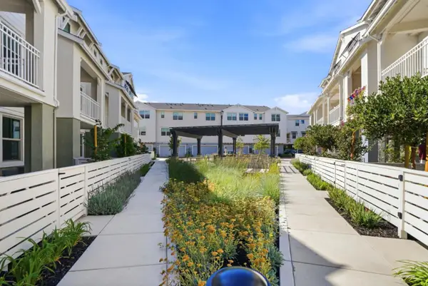 130 Oak Circle, Walnut Creek, CA 94597
