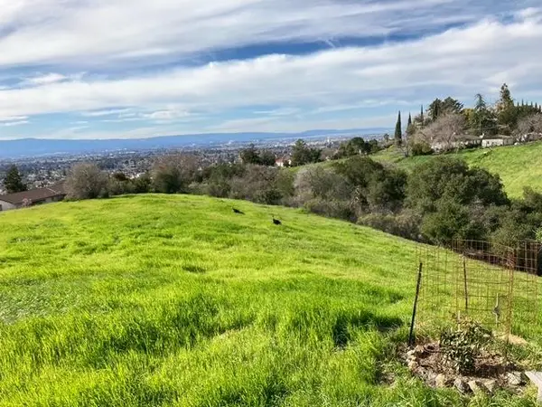 15221 Camelot Drive, San Jose, CA 95132