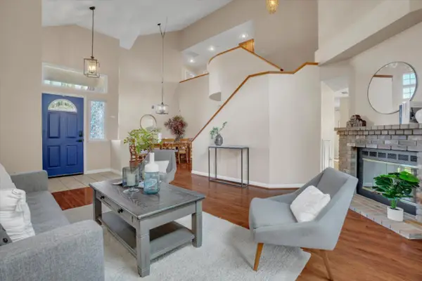 825 Foxwood Drive, Tracy, CA 95376