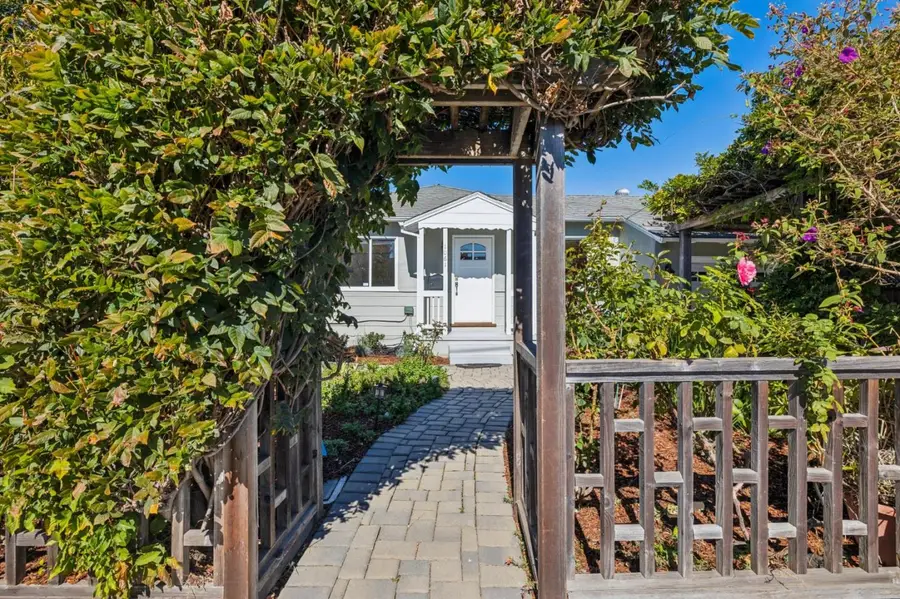 1061 Granada Street, Belmont, CA 94002 - #2