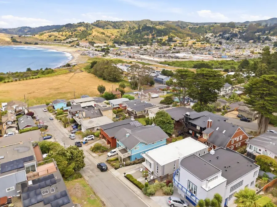 1375 Livingston Avenue, Pacifica, CA 94044 - #2