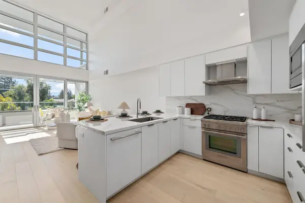 3225 El Camino Real #301, Palo Alto, CA 94306