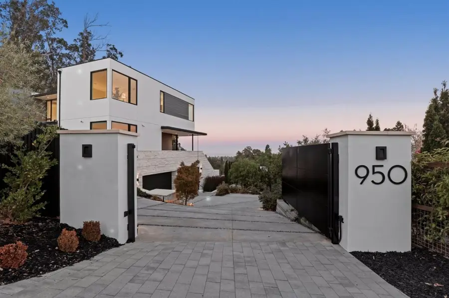 950 Macadamia Drive, Hillsborough, CA 94010 - #2