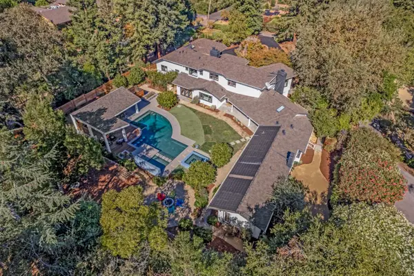 26209 Dori Lane, Los Altos Hills, CA 94022
