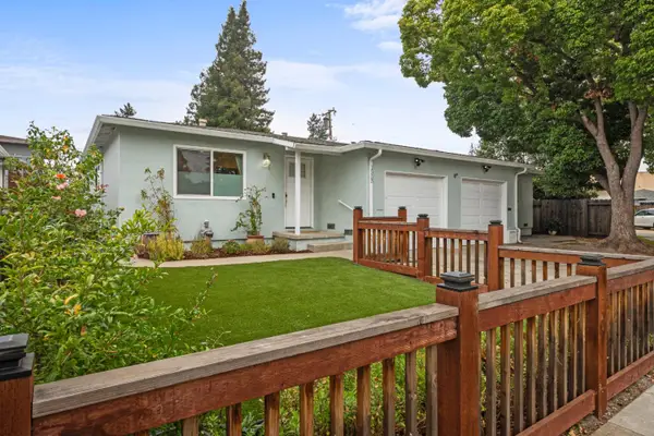 1557 Ebener Street #1555, Redwood City, CA 94061