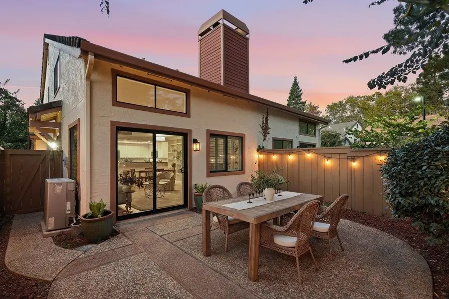 2074 Wente Way, San Jose, CA 95125 - #3