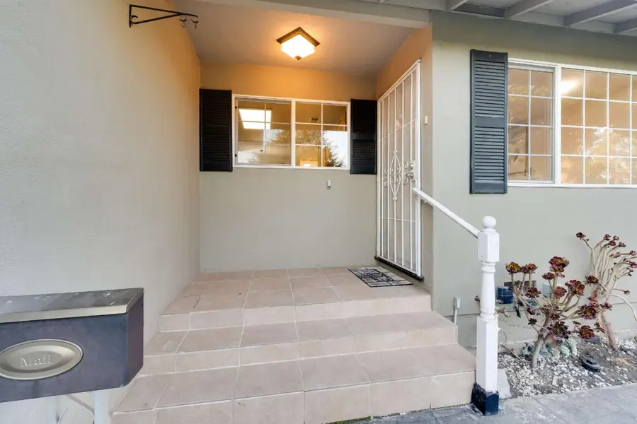 963 Beech Street, East Palo Alto, CA 94303 - #2