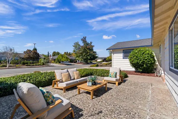 912 Oakdell Place, San Jose, CA 95117