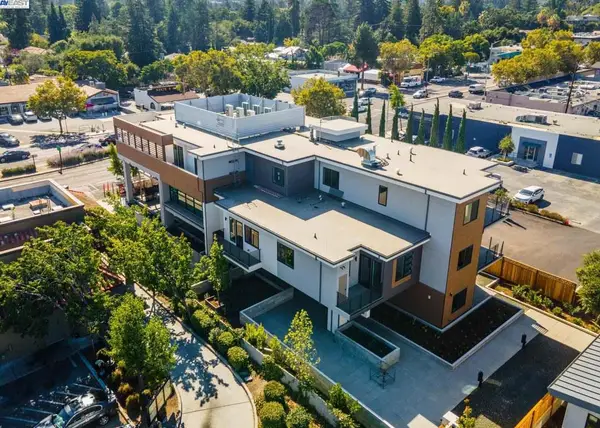 3877 El Camino Real #2, Palo Alto, CA 94306