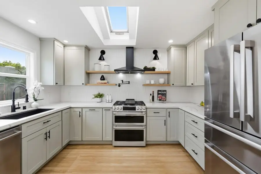 1005 Hall Street, San Carlos, CA 94070 - #2
