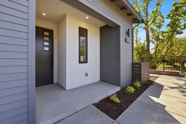 1101 Juana Court, Palo Alto, CA 94303