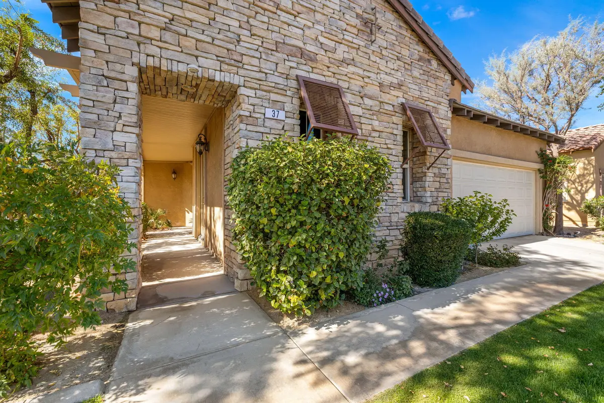 37 Shoreline Drive, Rancho Mirage, CA 92270 - Image #1
