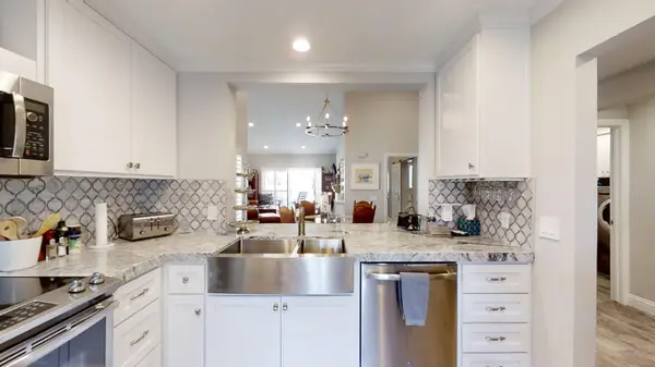 208 Desert Falls Drive E, Palm Desert, CA 92211