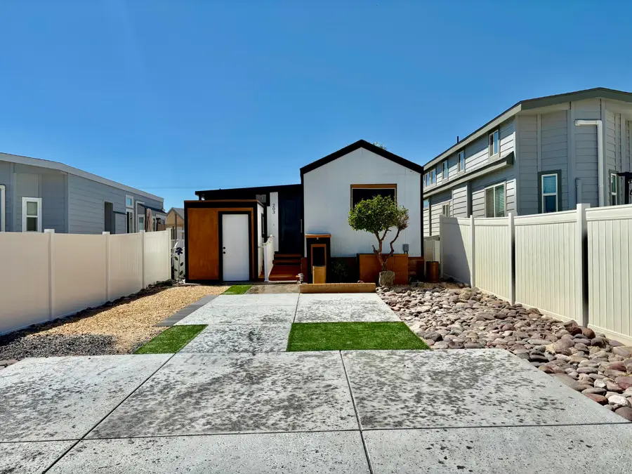 74711 Dillon Road #203, Desert Hot Springs, CA 92241 - #3