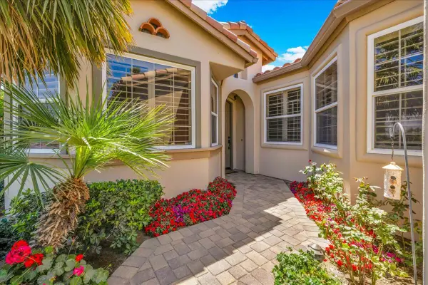 48160 Casita Drive, La Quinta, CA 92253