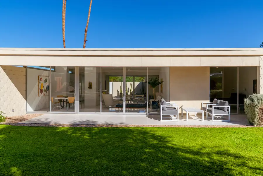 340 Desert Lakes Drive, Palm Springs, CA 92264 - #2