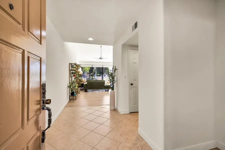 289 Castellana N, Palm Desert, CA 92260 - Image #2