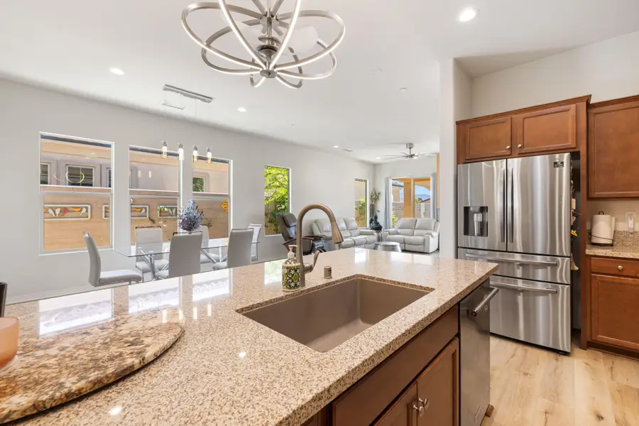 25 Pinot Noir, Rancho Mirage, CA 92270 - #3