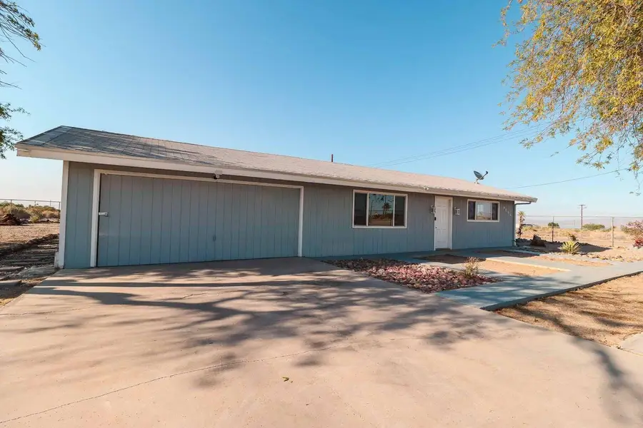 2497 Shore Isle Avenue, Thermal, CA 92274 - Image #2