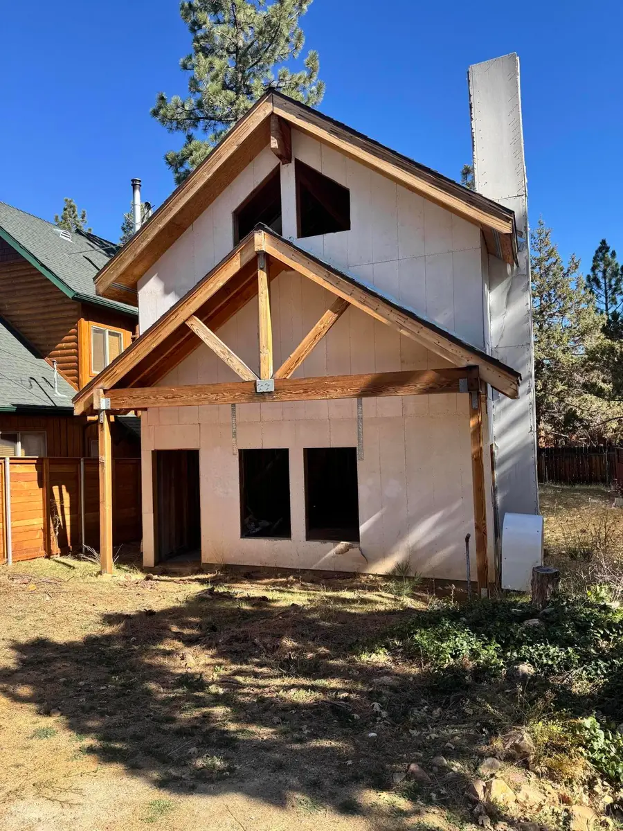 589 Pine Lane, Sugarloaf, CA 92386 - Image #2