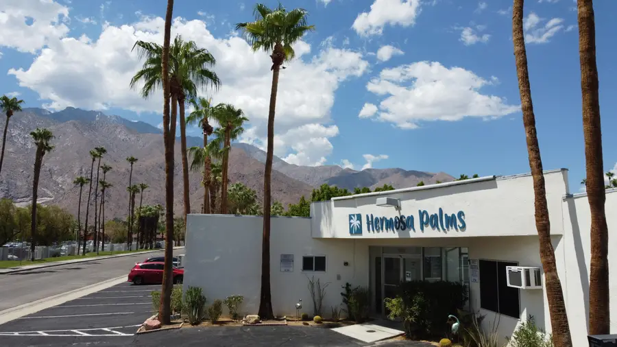 588 E Mel Avenue, Palm Springs, CA 92262 - #3