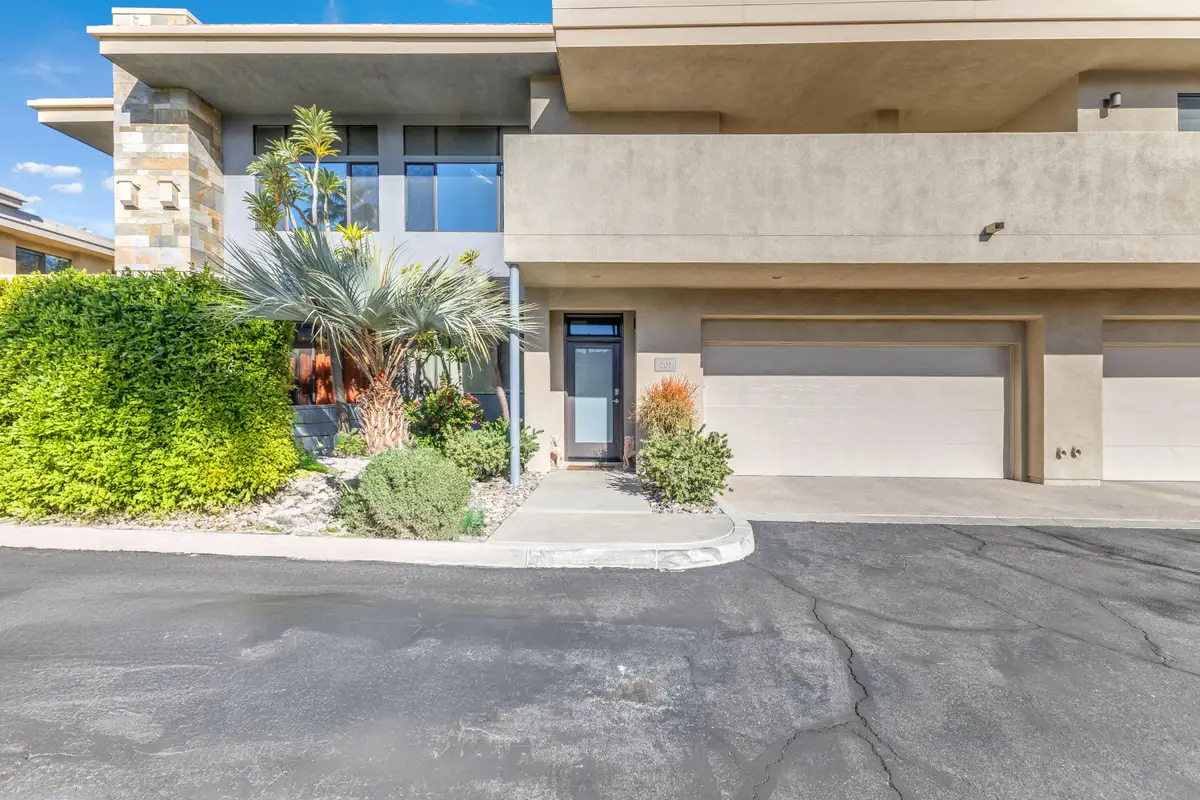 900 E Palm Canyon Drive #201, Palm Springs, CA 92264 - Image #1