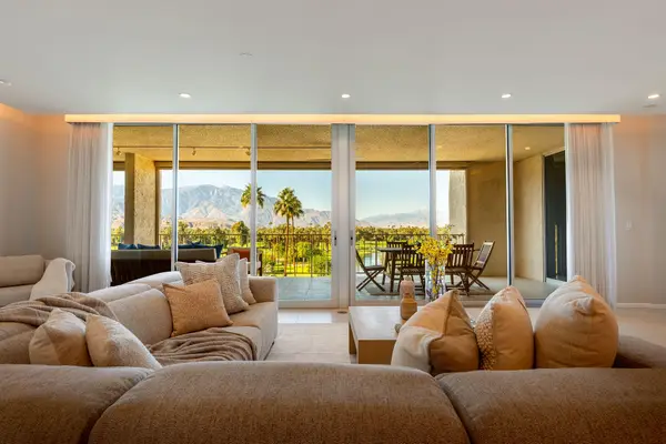 900 Island Drive #604, Rancho Mirage, CA 92270