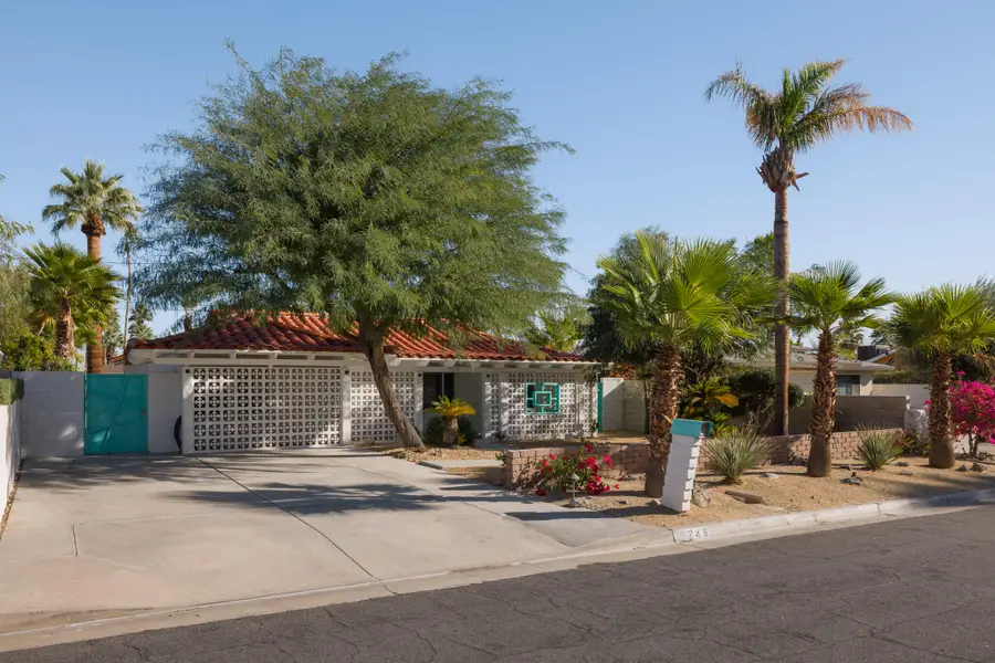 748 N Calle Rolph, Palm Springs, CA 92262 - Image #2