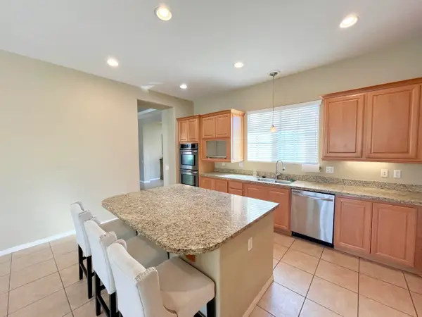 43341 Parkway Esplanade W, La Quinta, CA 92253
