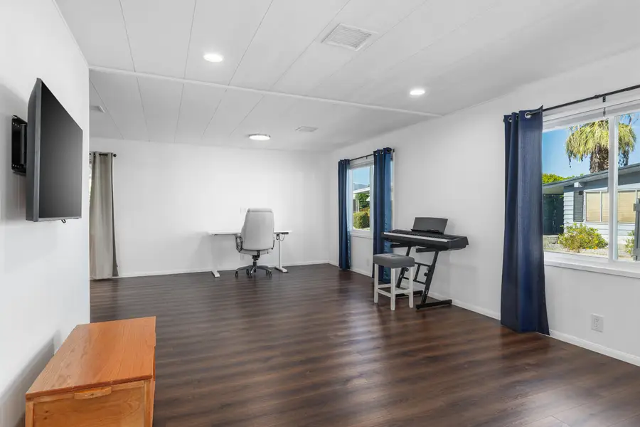 147 Vista De Oeste, Palm Springs, CA 92264 - Image #2