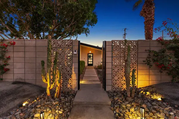 565 W Yorba Road, Palm Springs, CA 92262