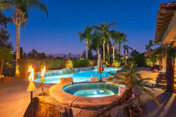 261 Loch Lomond Road, Rancho Mirage, CA 92270