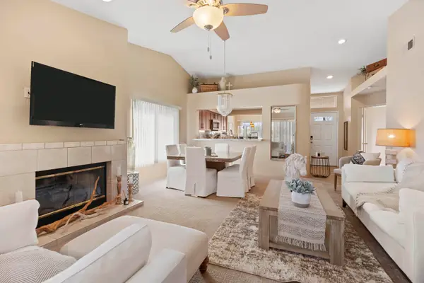 752 Vista Lago Drive N, Palm Desert, CA 92211