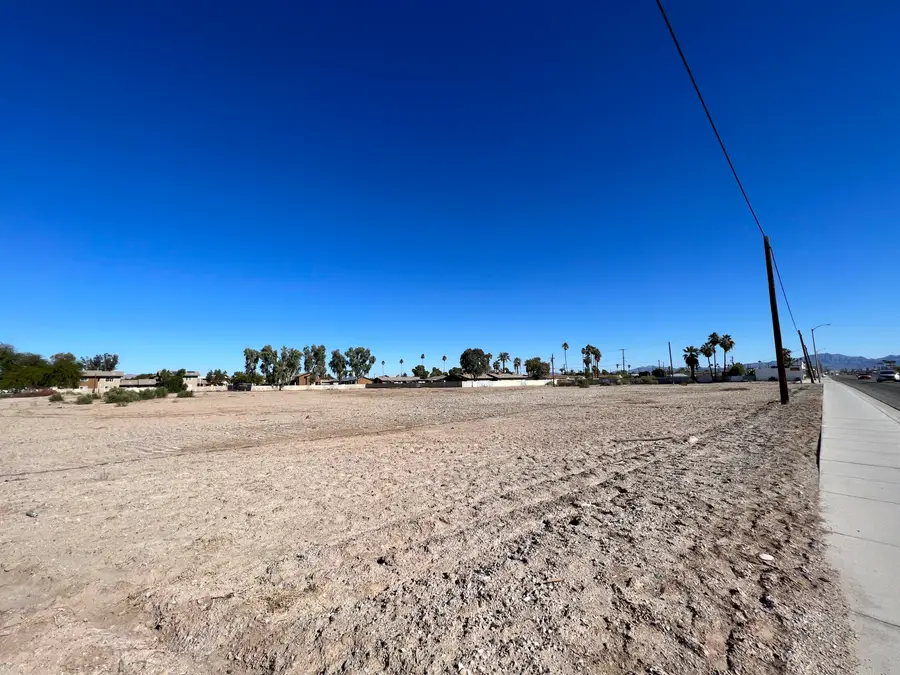 1367 E Hobsonway, Blythe, CA 92225 - Image #2