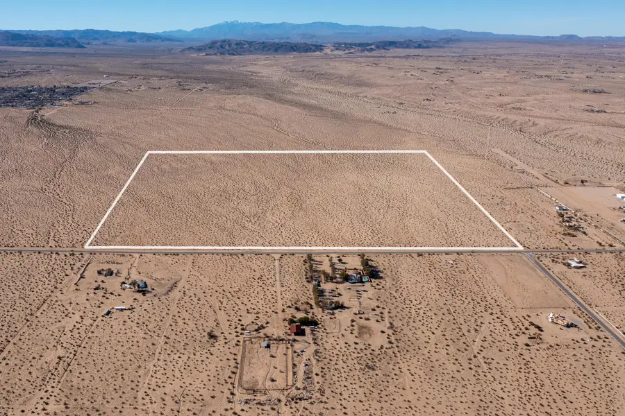 4764 Mesquite Springs Road, Twentynine Palms Yucca Valley, CA 92277 - Image #2