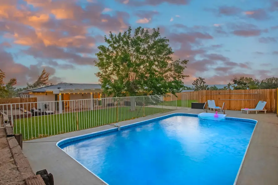 7607 Lucerne Vista Avenue, Yucca Valley, CA 92284 - Image #2