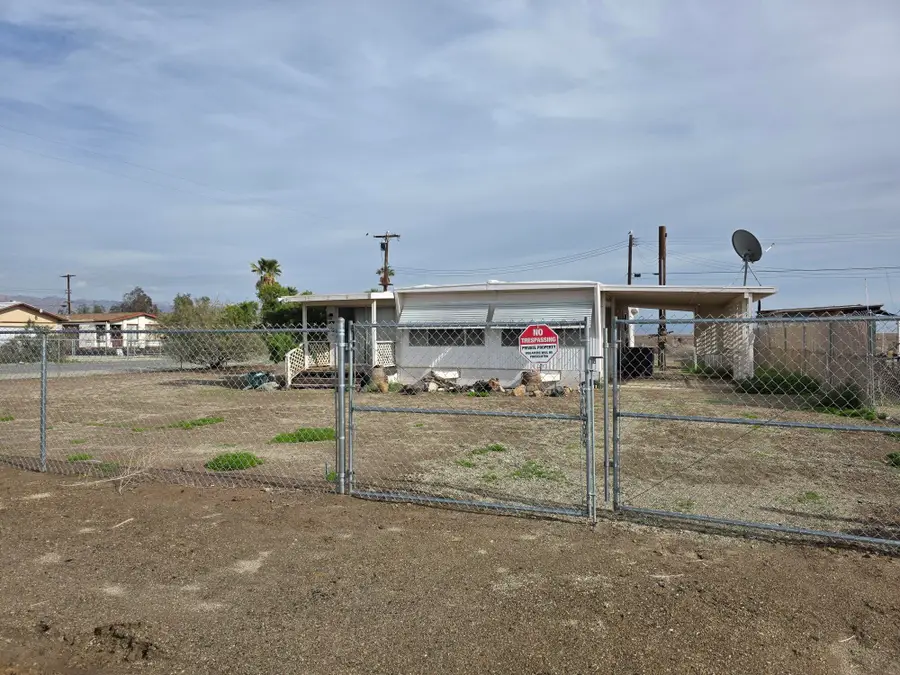 9588 Avenue H, Bombay Beach, CA 92257 - Image #2
